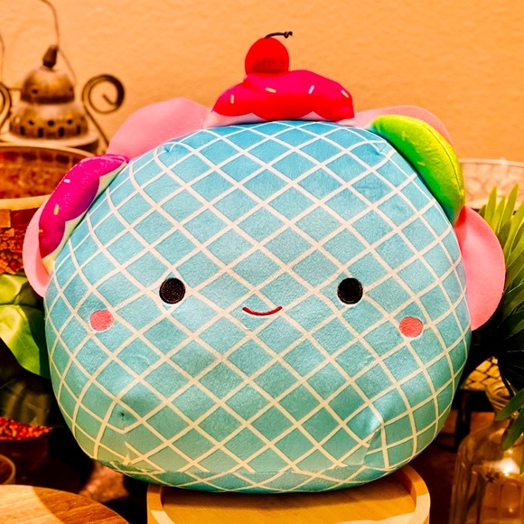 Squishmallow 11" Bertie the Blue Ice Cream Sundae Taco - Picture 9 of 13